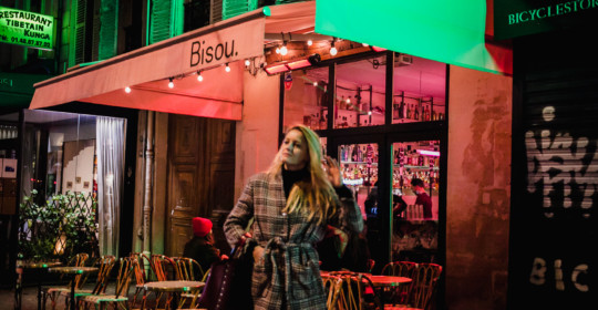 modny bar w paryzu